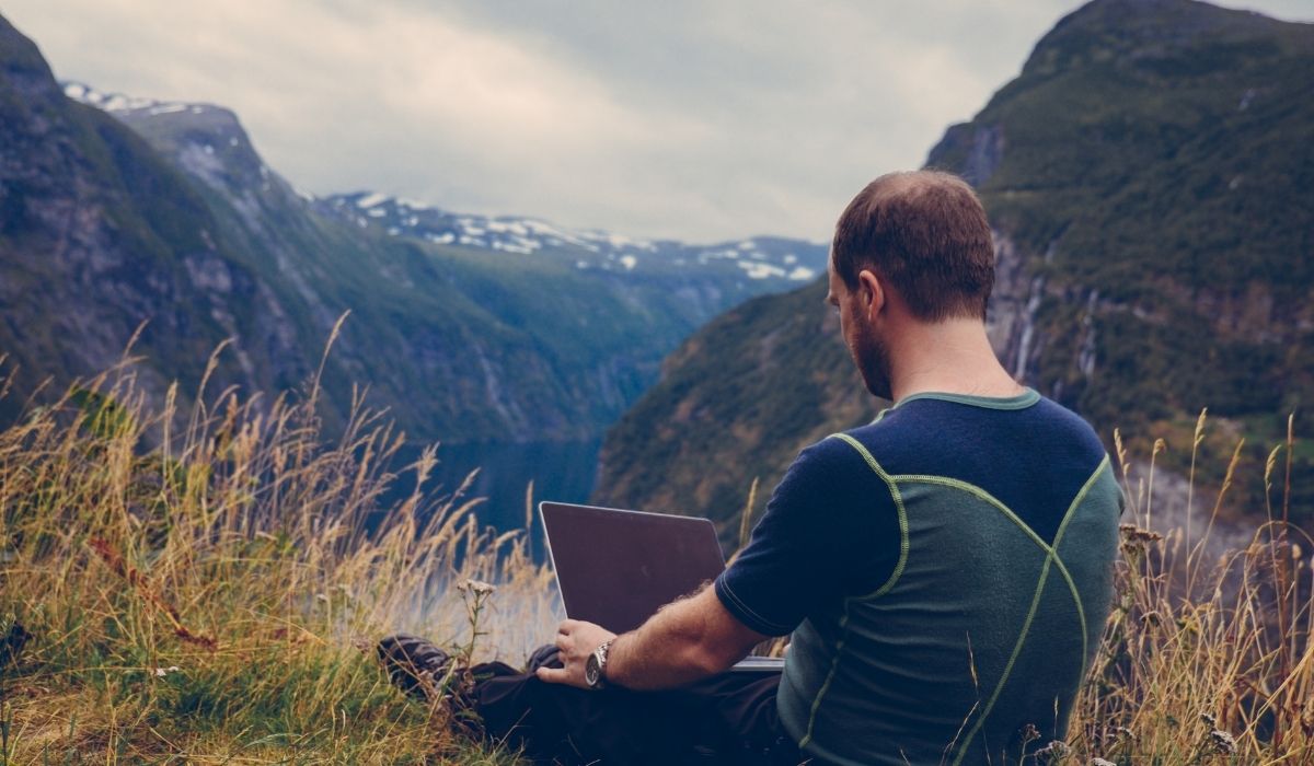 5 Work from Anywhere Tips for Digital Nomads